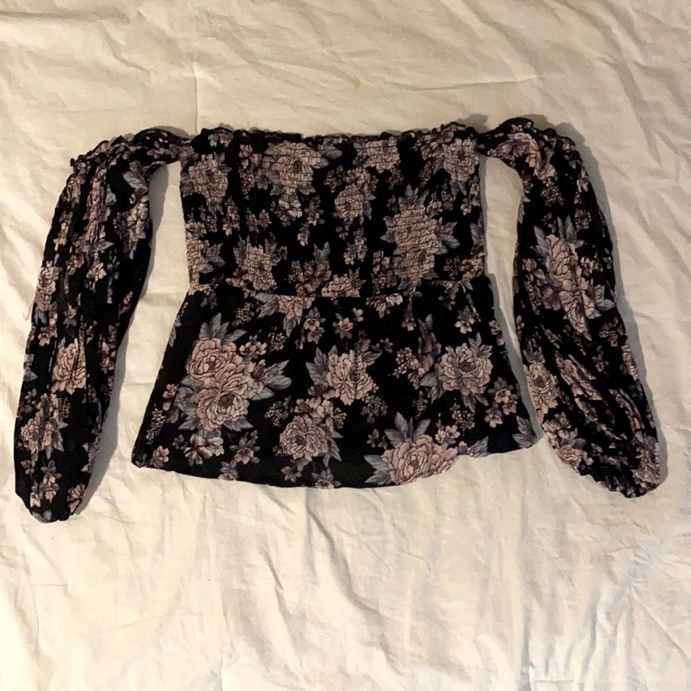 American Eagle top